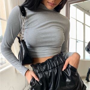 Open-Back Gray Long Sleeve Crop Top